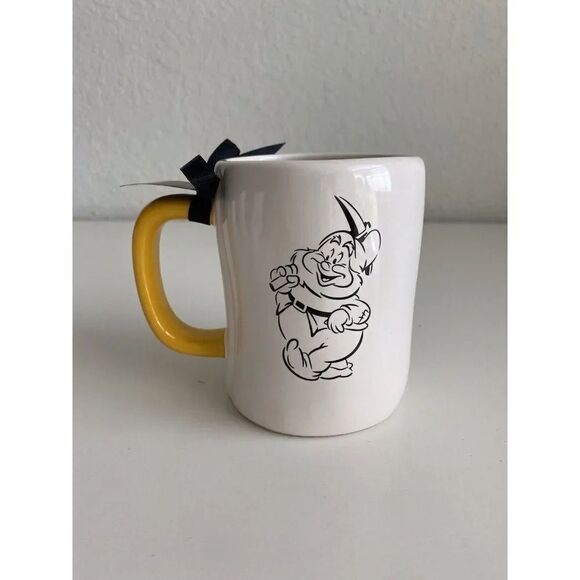 Rae Dunn Disney Princess HAPPY Mug Snow White & The 7 Dwarfs Double Sided NEW - Picture 1 of 5